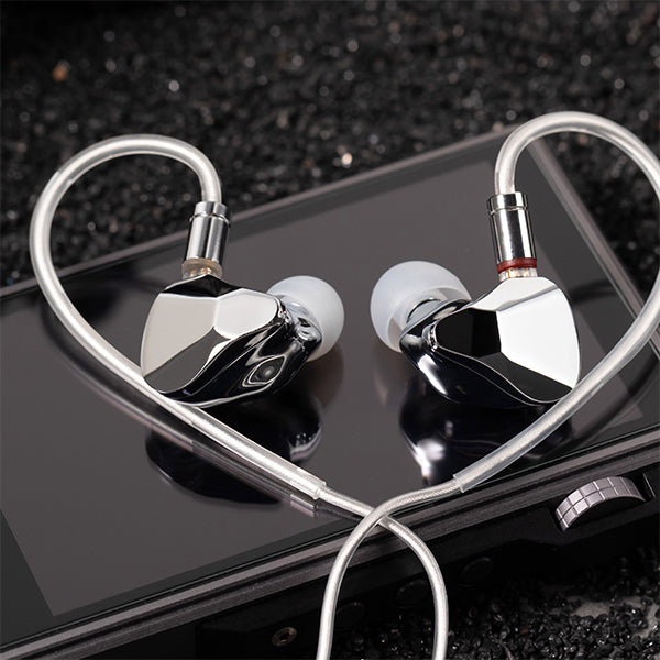 【新品同様】UCOTECH RE3GS イヤホン image_1730037235314.png