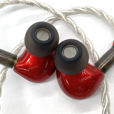 【中古】IT01X レッド【日本橋】