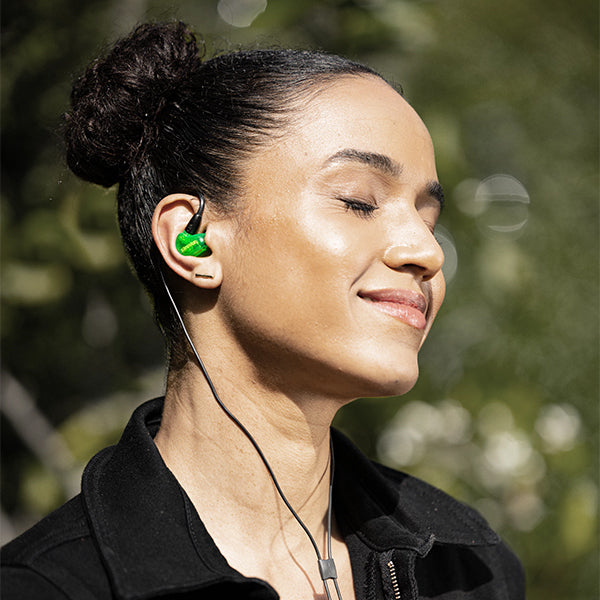 SHURE SE215 Special Edition グリーン 【SE215SPE-GN-A】 – e☆イヤホン