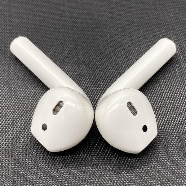 【中古】AirPods with Charging Case MV7N2J/A【日本橋】