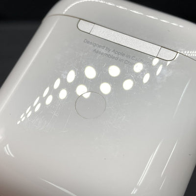 【中古】Wireless Charging Case for AirPods MR8U2J/A（ジャンク・返品不可）【秋葉原】