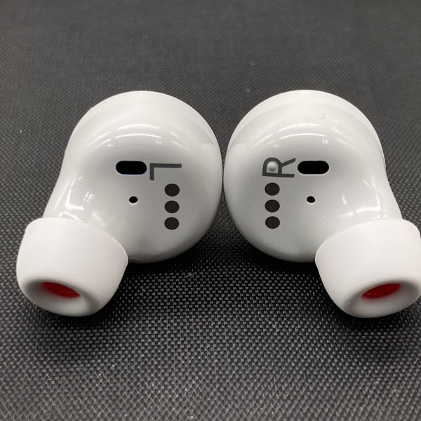 【中古】EchoBuds 第2世代（ワイヤレス対応充電ケース）【秋葉原】