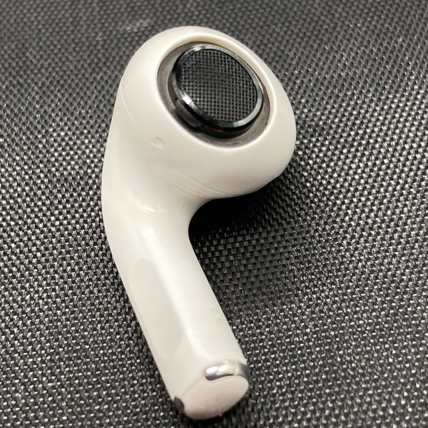 【中古】AirPods Pro（片耳）R側 (海外モデル)【秋葉原】