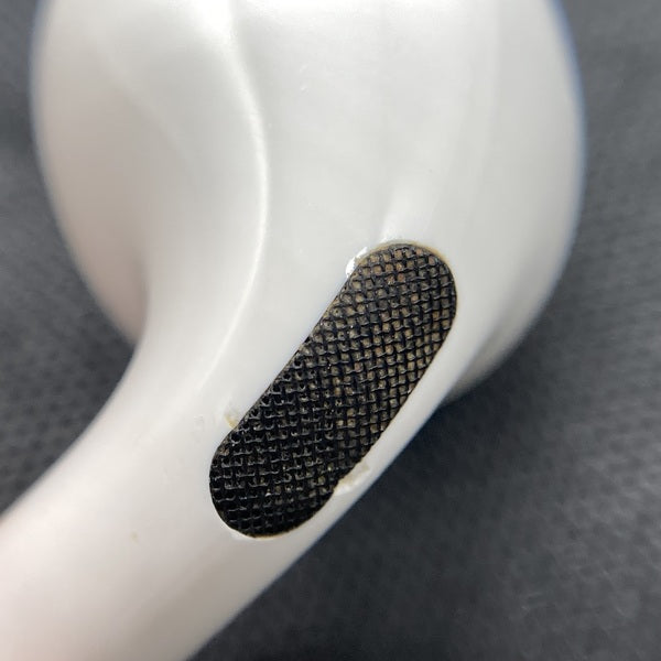 Apple 【中古】AirPods Pro（片耳）R側【秋葉原】 – e☆イヤホン