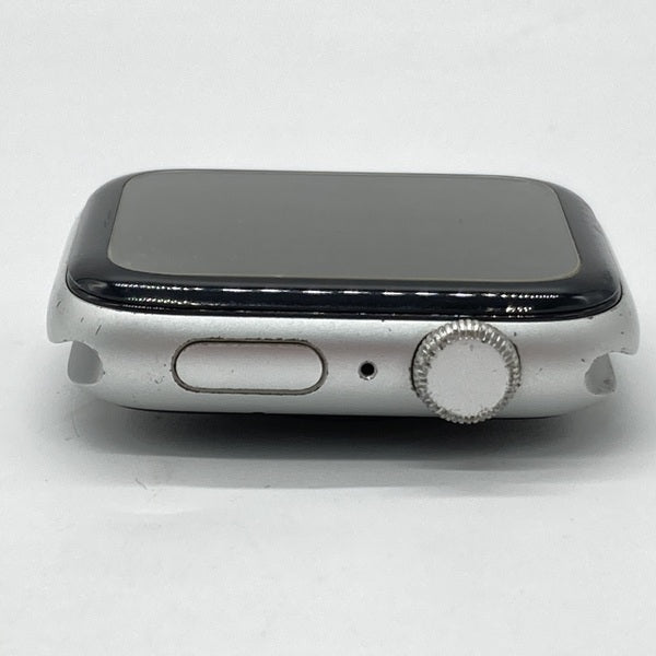 【中古】Apple Watch SE （44mm GPS）アルミニウム【秋葉原】