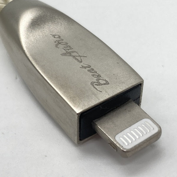 【中古】Prima Donna 8 Wired Lightning to 3.5mm Adapter Cable 【BEA-6141】【秋葉原】