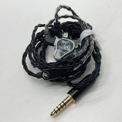 【中古】Neon 4【秋葉原】