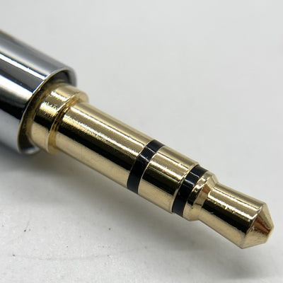 【中古】TITAN S シルバー【秋葉原】