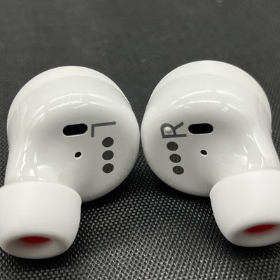 【中古】EchoBuds 第2世代（ワイヤレス非対応充電ケース）【日本橋】