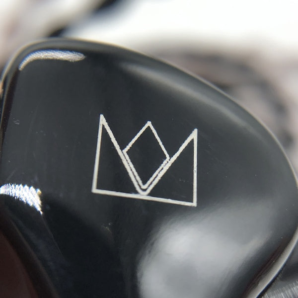 ヘッドフォン　Noble Audio イヤーモニター TUX 5 [NOB-TUX5](状態：丸型クリアケース欠品) Noble Audio TUX 5 【NOB-TUX5】 – e☆イヤホン