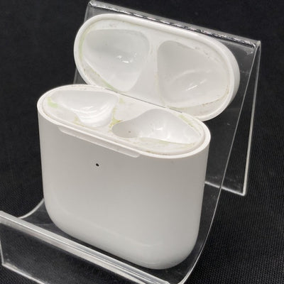 【中古】Wireless Charging Case for AirPods MR8U2J/A【日本橋】