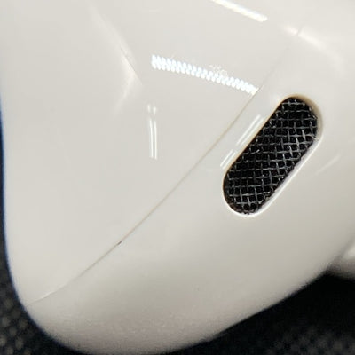 【中古】MagSafe充電ケース(USB-C)付きAirPods Pro(第2世代) MTJV3JA【日本橋】