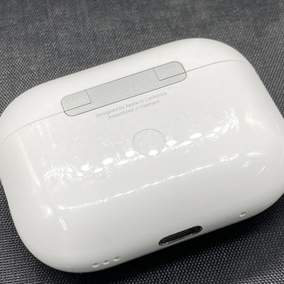 【中古】MagSafe充電ケース(USB-C)付きAirPods Pro(第2世代) MTJV3JA【日本橋】