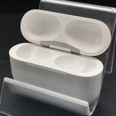 【中古】AirPods Pro 充電ケース(ジャンク・返品不可)【秋葉原】