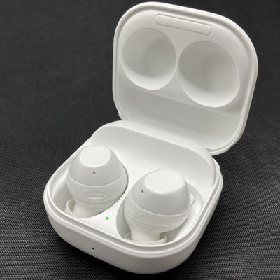 【中古】Galaxy Buds FE ホワイト 【SM-R400NZWAXJP】【秋葉原】