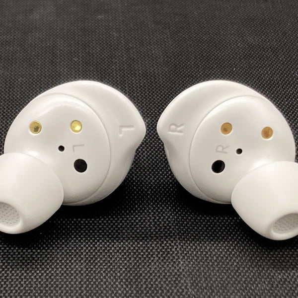 【中古】Galaxy Buds FE ホワイト 【SM-R400NZWAXJP】【秋葉原】