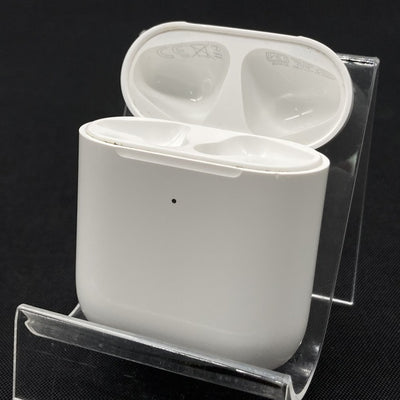 【中古】Wireless Charging Case for AirPods MR8U2J/A【秋葉原】
