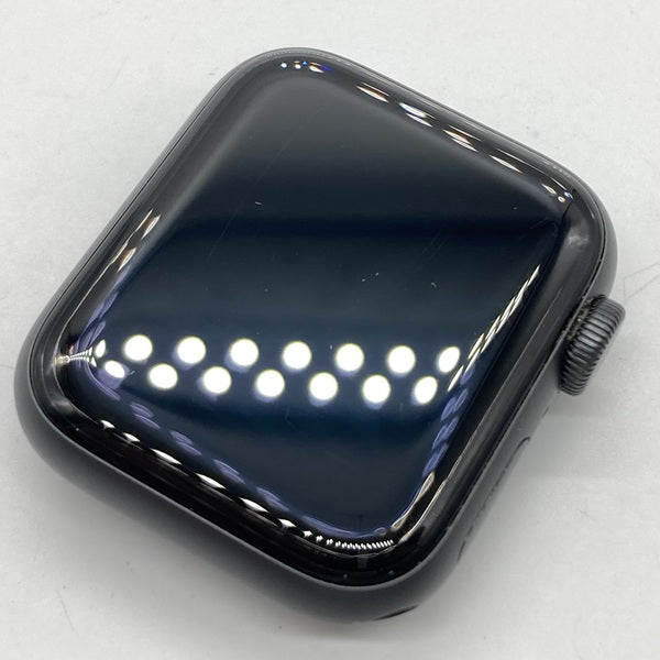 Apple 【中古】Apple Watch SE （40mm GPS）アルミニウム