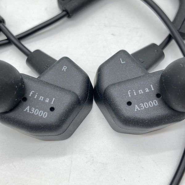 final A3000 マットブラック 有線イヤホン final A3000 マット