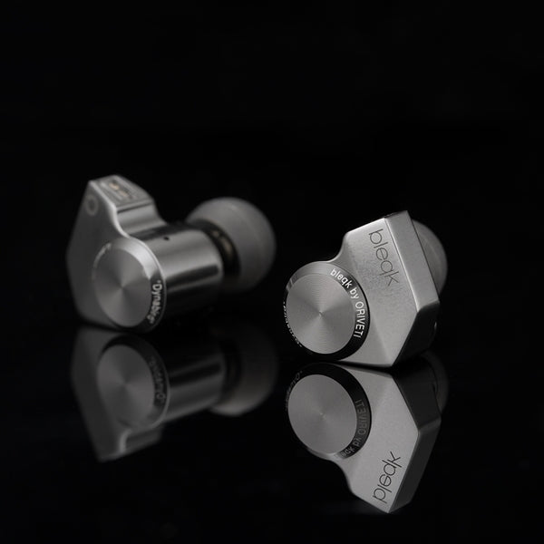 ORIVETI bleqk Dynabird ほぼ新品 イヤピ未使用 ORIVETI bleqk Dynabird｜新品通販フジヤエービック