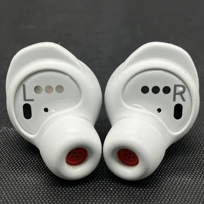 【中古】EchoBuds 第2世代（ワイヤレス非対応充電ケース）【日本橋】