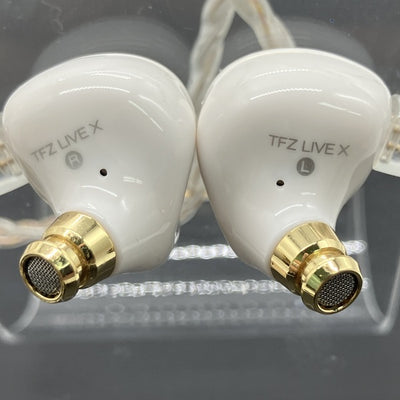 【中古】LIVE X ホワイト（ケーブル欠品）【秋葉原】