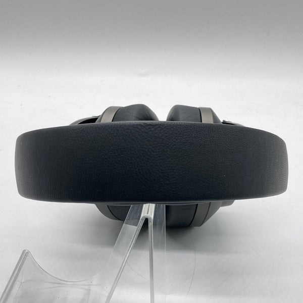 Bowers & Wilkins PI8 ワイヤレスイヤホン　中古美品 Bowers & Wilkins 【中古】Pi8 アンスラサイト・ブラック【PI8