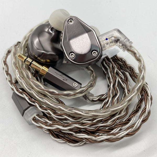 Cayin 【中古】YB04（BA4基搭載インイヤー・モニター）【秋葉原