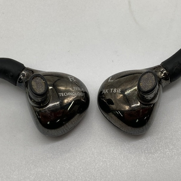 Astell&Kern AK T8iE Mk II イヤホン 中古 やや訳あり Astell&Kern 【中古】AK T8iE MkII 【AK-T8IE-MKII-BLK