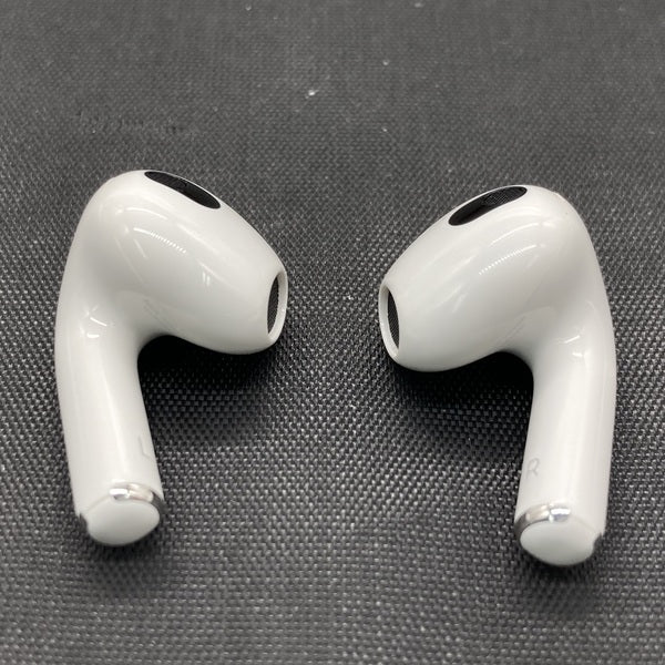 【中古】Airpods MME73J/A 3rd Generation【日本橋】