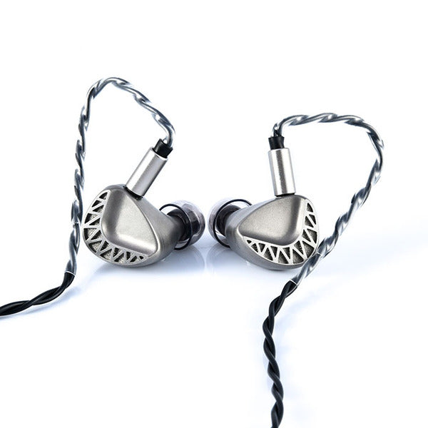 イヤホン Unique melody MAVEN 試聴機到着！】Unique Melodyの新機種『Maven Pro』美々っと来ました