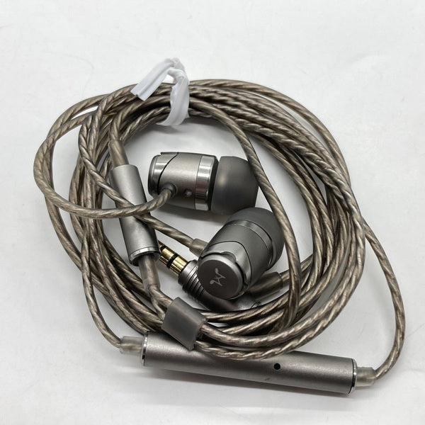 【中古】SoundMAGIC E11C【日本橋】