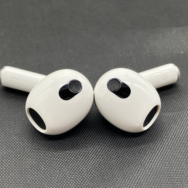 AirPods 3rd generation MME73J/A正規品左音量小さめ Apple 【中古】Airpods MME73J/A 3rd Generation【名古屋】 – e