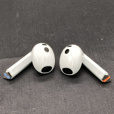 【中古】Galaxy Buds3 ホワイト 【SM-R530NZWAXJP】【秋葉原】