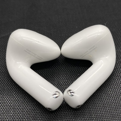 【中古】AirPods 4 MXP93J/A（アクティブノイズキャンセリング搭載）【秋葉原】