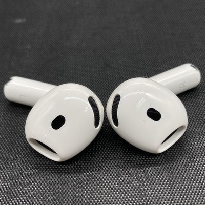 【中古】AirPods 4 MXP93J/A（アクティブノイズキャンセリング搭載）【秋葉原】