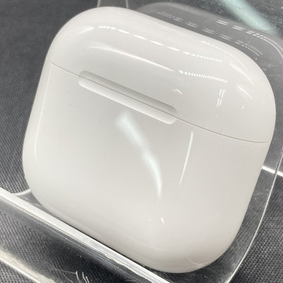 【中古】AirPods 4 MXP93J/A（アクティブノイズキャンセリング搭載）【秋葉原】