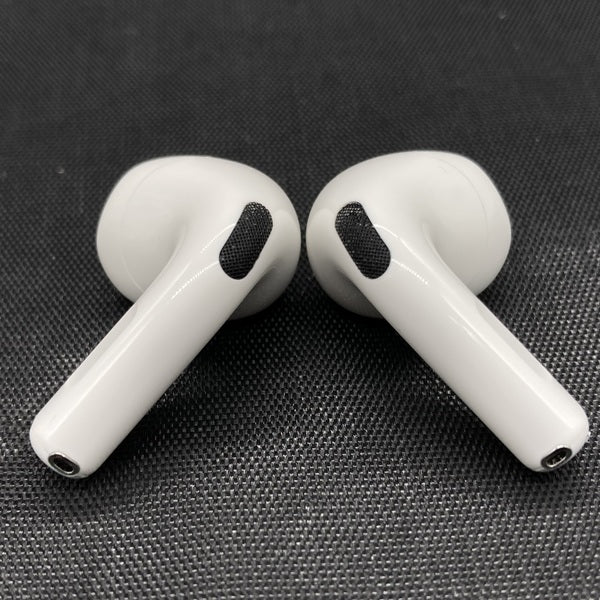 【中古】AirPods 4 MXP93J/A（アクティブノイズキャンセリング搭載）【日本橋】