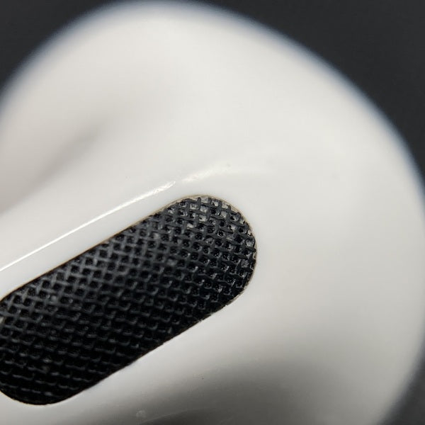 【中古】AirPods 4 MXP93J/A（アクティブノイズキャンセリング搭載）【日本橋】