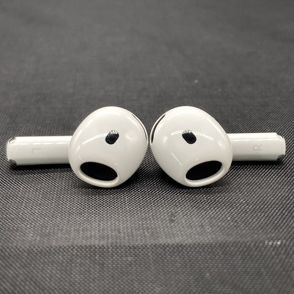 【中古】AirPods 4 MXP93J/A（アクティブノイズキャンセリング搭載）【日本橋】