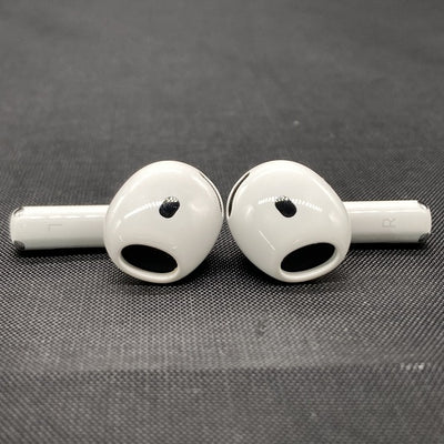 【中古】AirPods 4 MXP93J/A（アクティブノイズキャンセリング搭載）【日本橋】