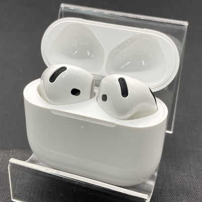 【中古】AirPods 4 MXP93J/A（アクティブノイズキャンセリング搭載）【秋葉原】