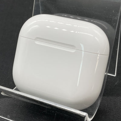 【中古】AirPods 4 MXP93J/A（アクティブノイズキャンセリング搭載）【秋葉原】