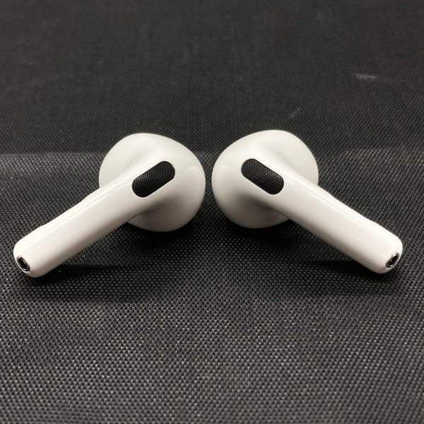 【中古】AirPods 4 MXP93J/A（アクティブノイズキャンセリング搭載）【秋葉原】