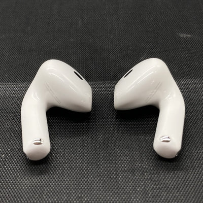 【中古】AirPods 4 MXP93J/A（アクティブノイズキャンセリング搭載）【秋葉原】