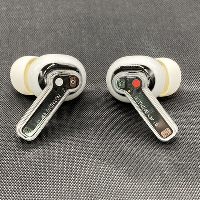 【中古】Nothing ear (1)　【日本橋】