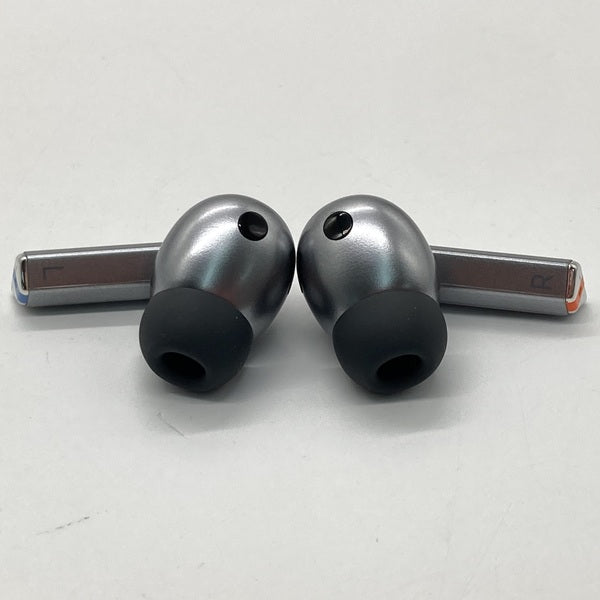 【中古】Galaxy Buds3 Pro シルバー 【SM-R630NZAAXJP】【秋葉原】