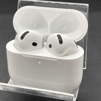 【中古】AirPods 4 MXP93J/A（アクティブノイズキャンセリング搭載）【秋葉原】