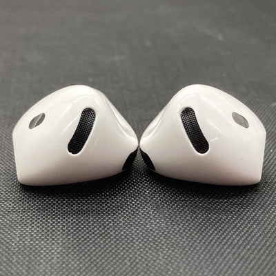 【中古】AirPods 4 MXP93J/A（アクティブノイズキャンセリング搭載）【秋葉原】