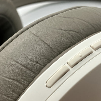 【中古】MOMENTUM Wireless ノイズキャンセルヘッドホン Sandy White 【M3AEBTXL SANDY WHITE】【秋葉原】